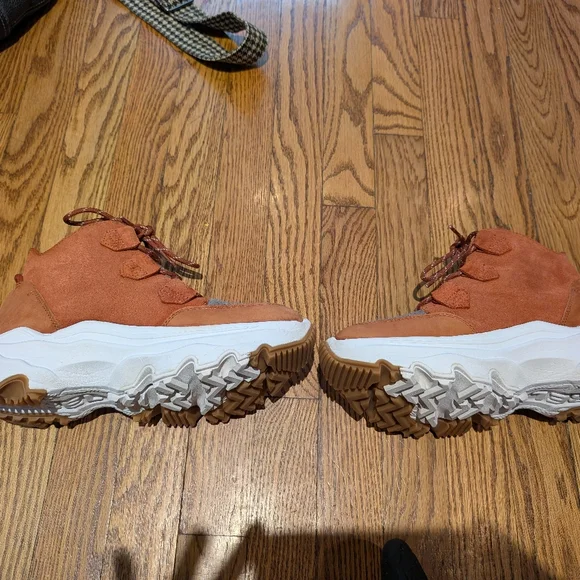 Sorel Womens Size 9 Boot - Picture 4 of 6